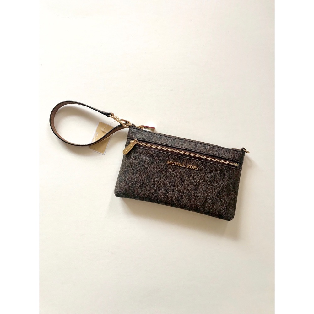 | new | Michael Kors Wristlet